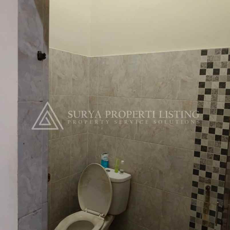 dijual rumah jl bustamam wijaya kusuma