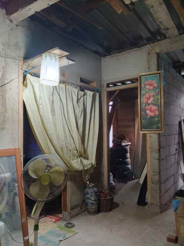 dijual rumah jl ciloa padalarang