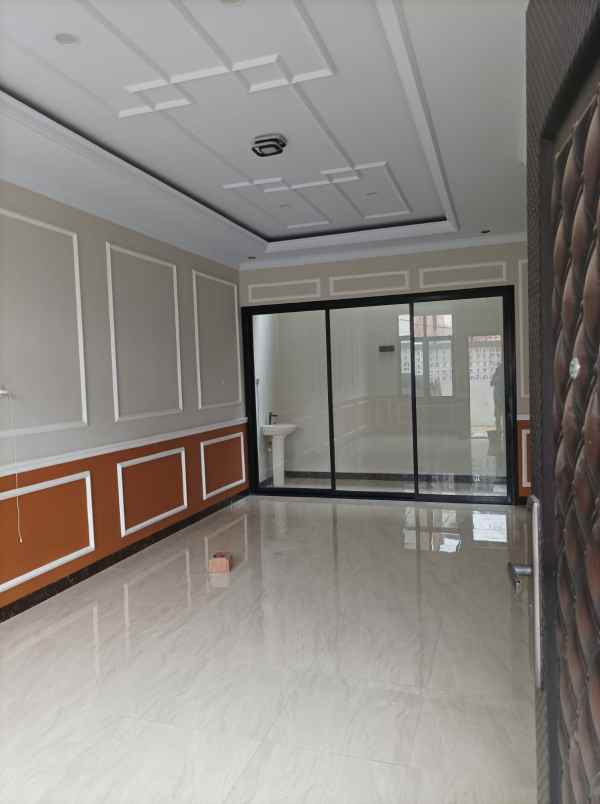 dijual rumah jl cipinang muara duren