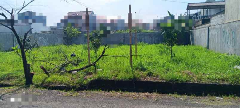 dijual rumah jl cisaranten kulon