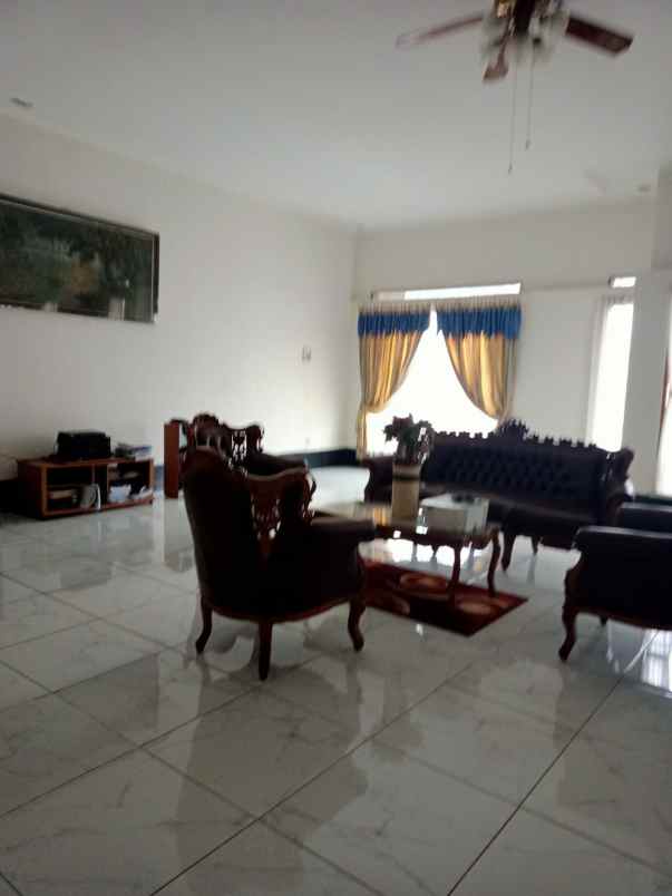 dijual rumah jl curug raya pondok