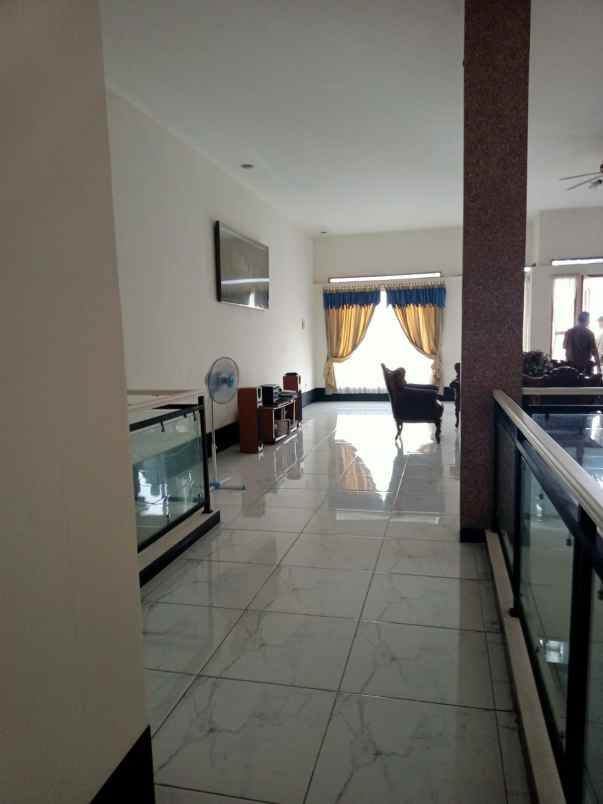 dijual rumah jl curug raya pondok