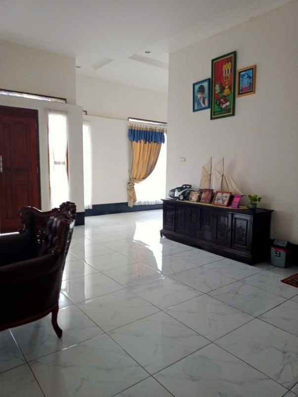 dijual rumah jl curug raya pondok