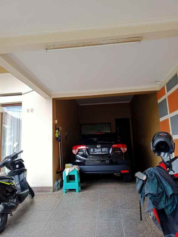 dijual rumah jl curug raya pondok