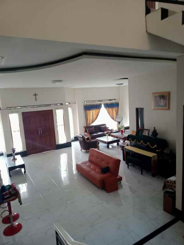 dijual rumah jl curug raya pondok