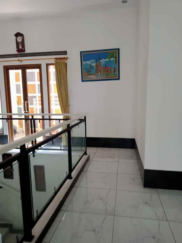 dijual rumah jl curug raya pondok