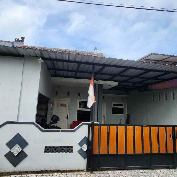 dijual rumah jl gito gati