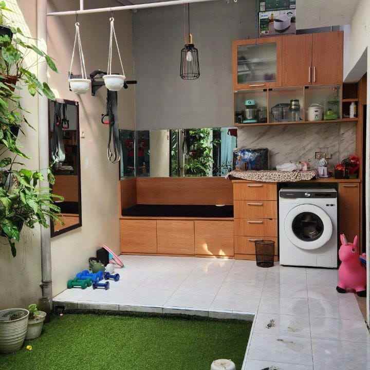 dijual rumah jl gito gati