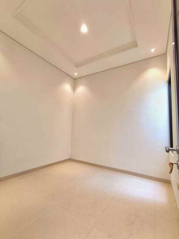 dijual rumah jl ikan rawamangun jakarta