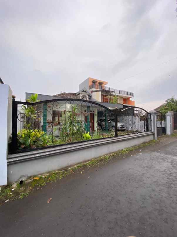 dijual rumah jl imam bonjol