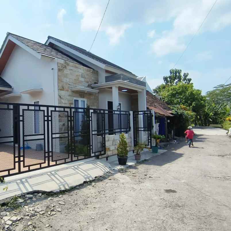 dijual rumah jl kaliurang