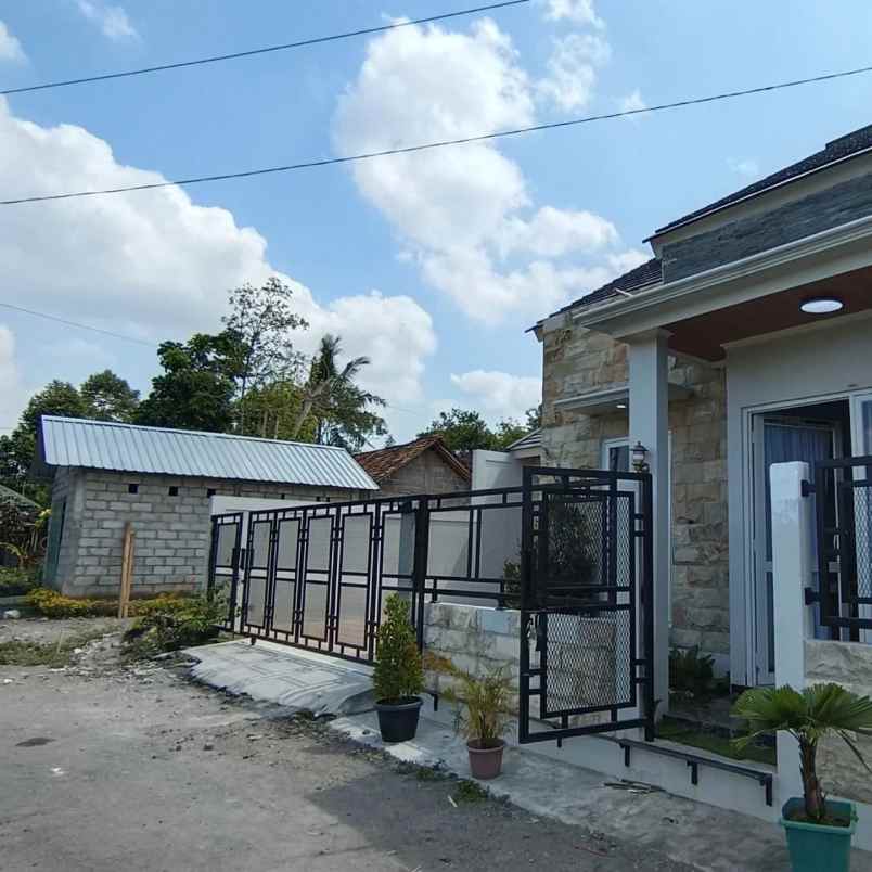 dijual rumah jl kaliurang