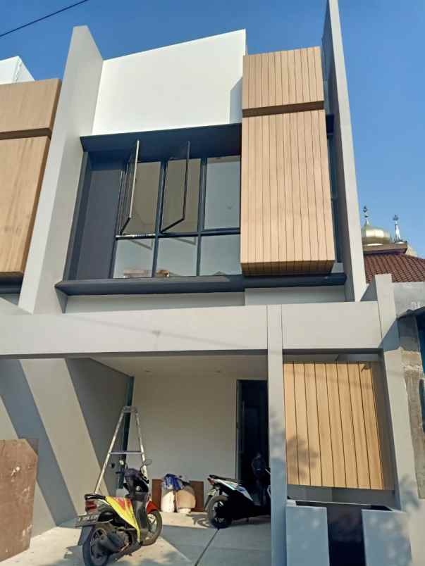 dijual rumah jl kayu putih pulo gadung