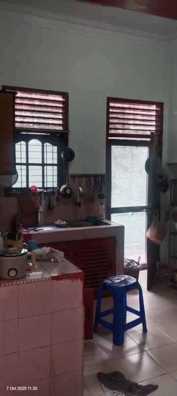 dijual rumah jl kelapa sawit