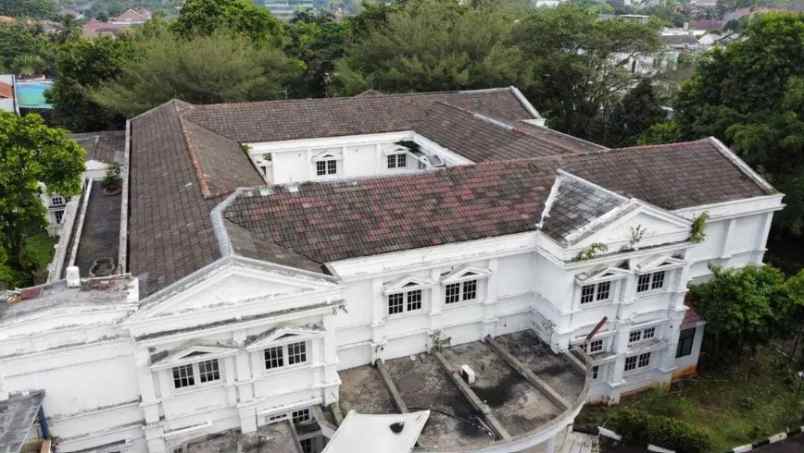 dijual rumah jl kemang timur