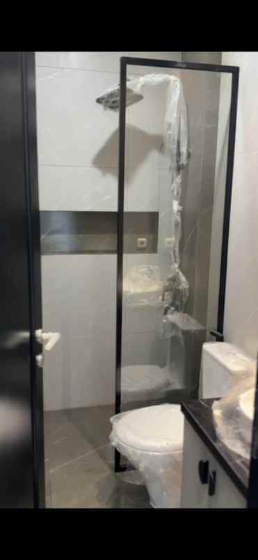 dijual rumah jl komplek perumahan