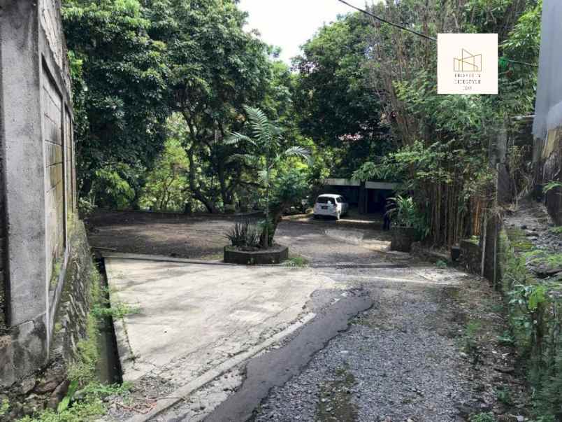 dijual rumah jl lebak bulus