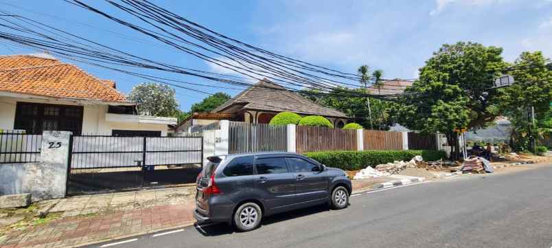 dijual rumah jl lembang