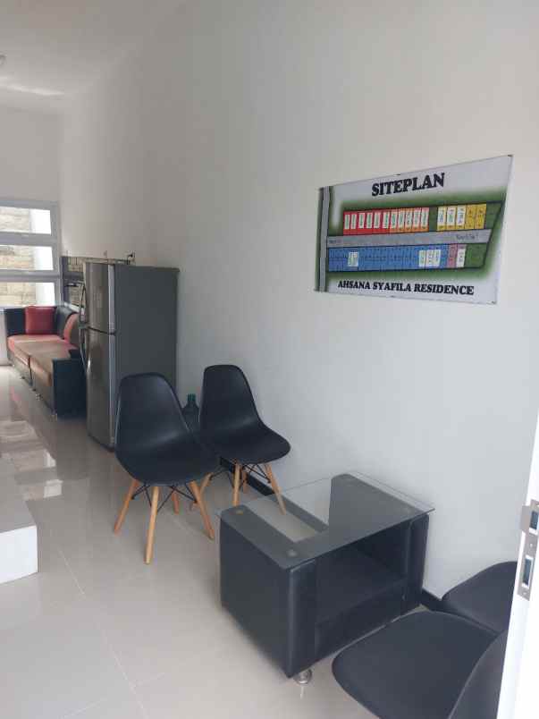 dijual rumah jl mangunkarso no 48 toyoresmi