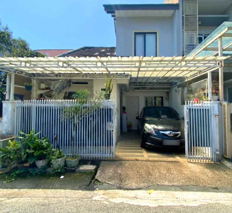 dijual rumah jl merkuri tata surya