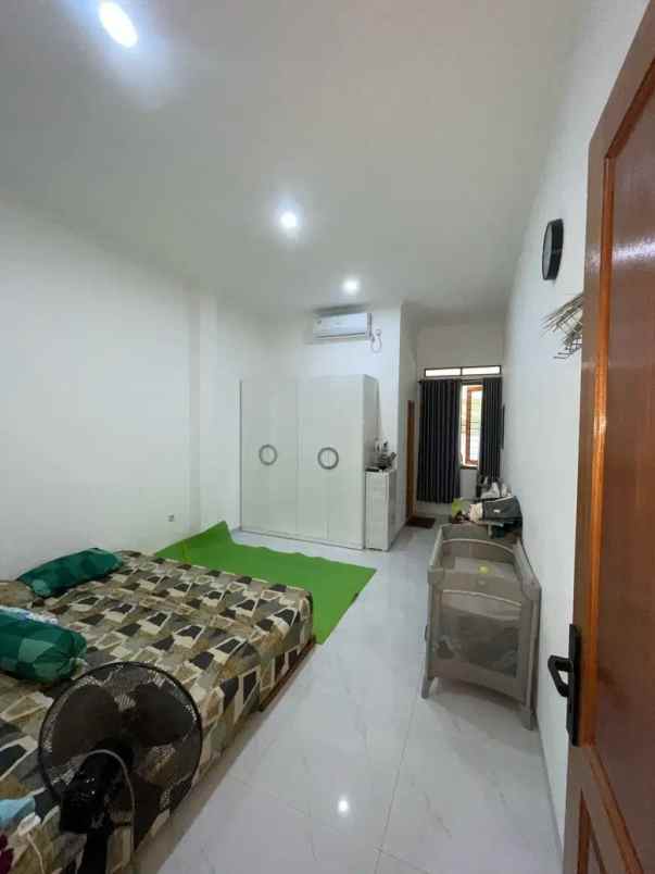 dijual rumah jl pondok bambu duren