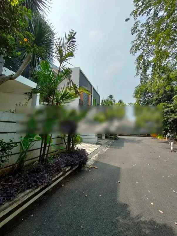 dijual rumah jl pondok kelapa duren