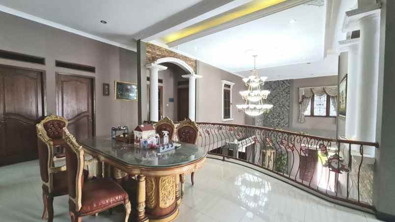 dijual rumah jl praja kebayoran lama jakarta selatab