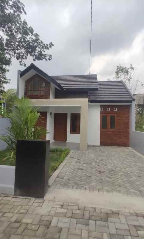 dijual rumah jl purbaya jodag sumberadi