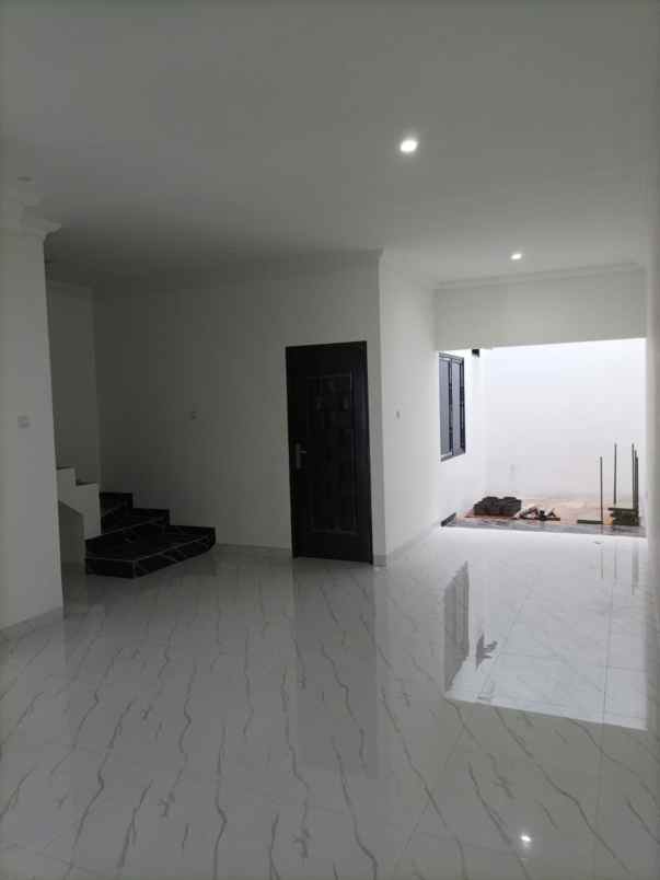 dijual rumah jl raya kalimalang duren