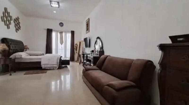 dijual rumah jl raya mampang prapatan