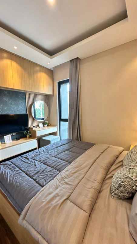 dijual rumah jl raya puspitek rt 01 rw