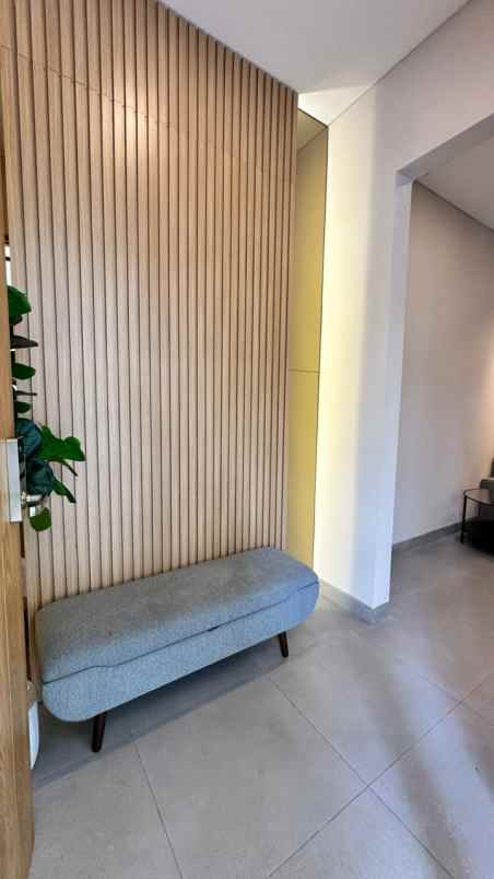 dijual rumah jl raya puspitek rt 01 rw