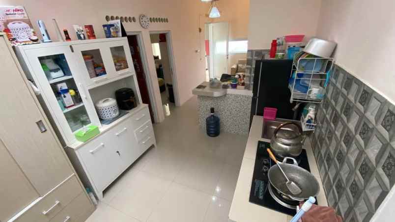 dijual rumah jl sasak batu jatihandap