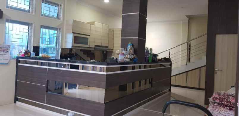 dijual rumah jl singgalang iv