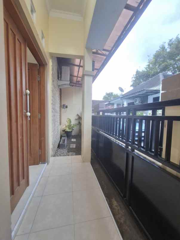 dijual rumah kadisoka