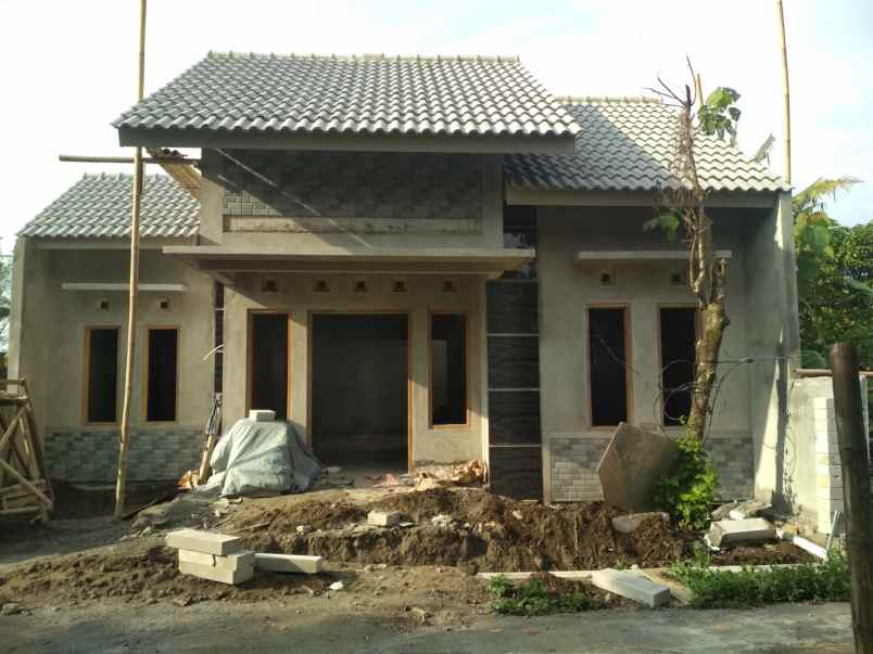 dijual rumah kalasan sleman