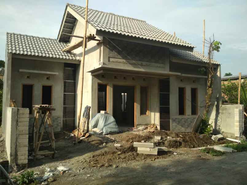 dijual rumah kalasan sleman