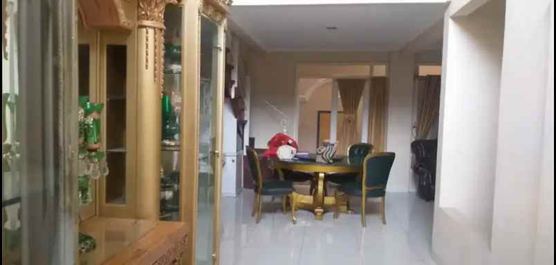 dijual rumah kalisari