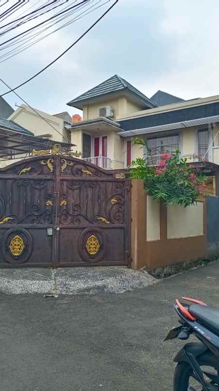 dijual rumah kalisari