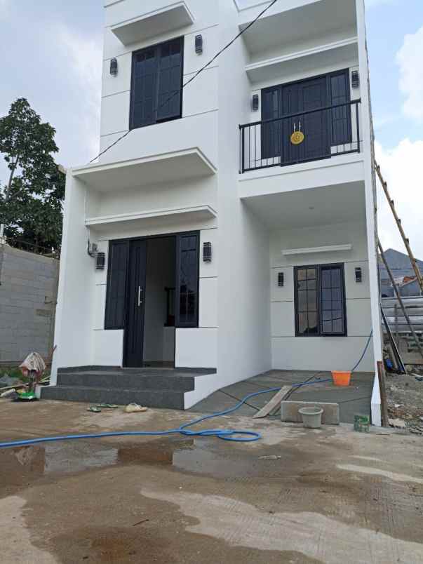 dijual rumah kalisari