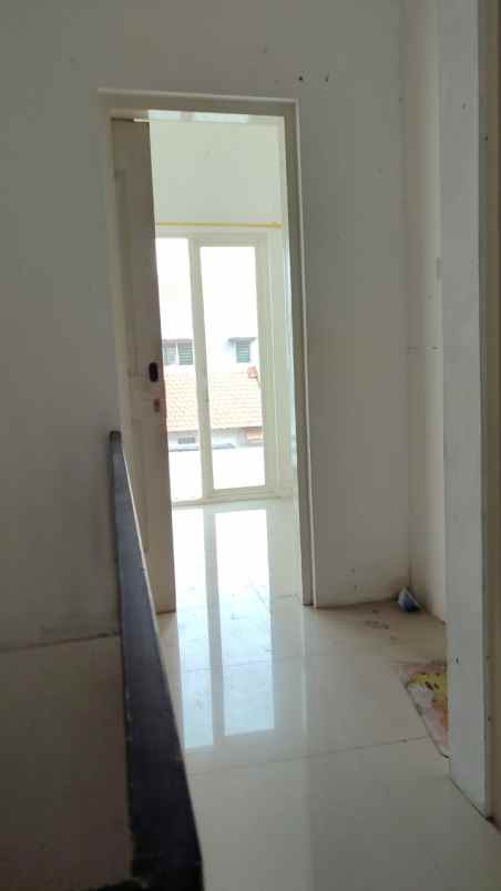 dijual rumah kapas krampung