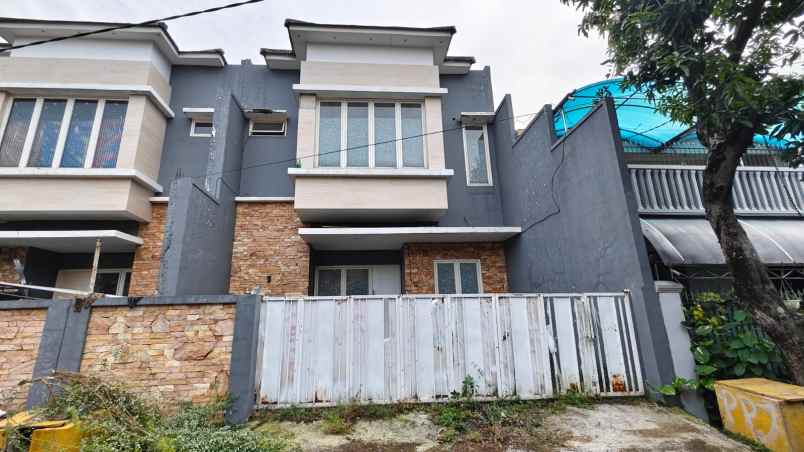 dijual rumah karah agung jambangan
