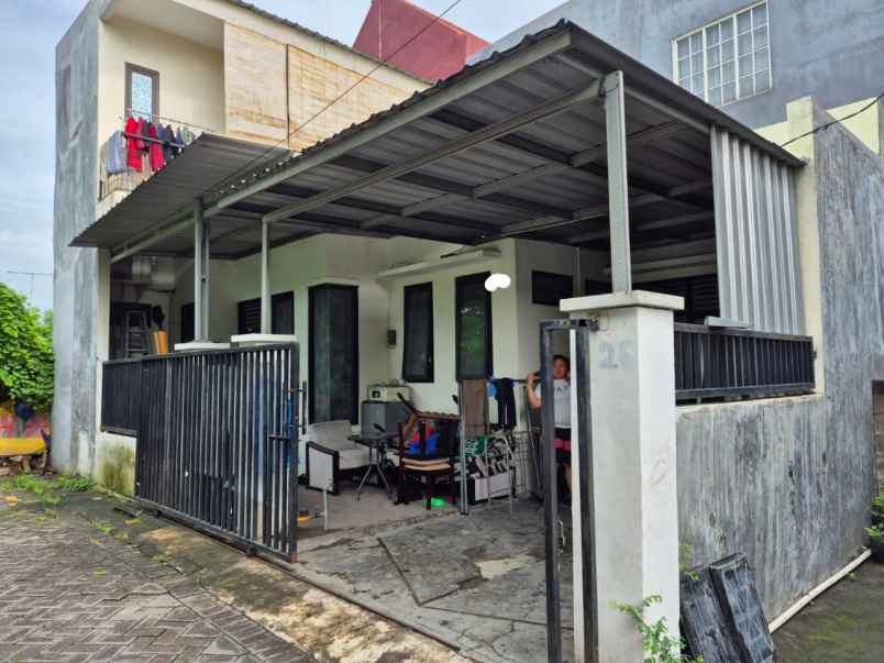 dijual rumah karah surabaya