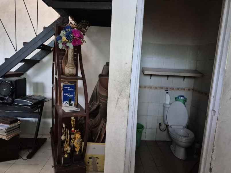 dijual rumah karah surabaya