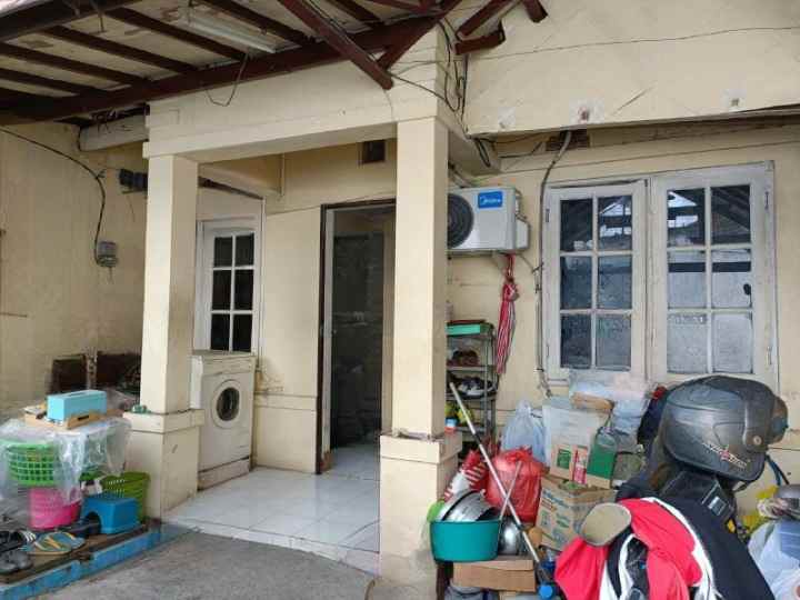 dijual rumah karang asem indah