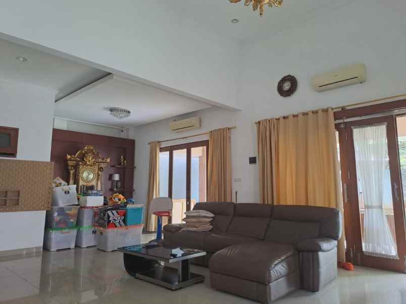 dijual rumah kebagusan