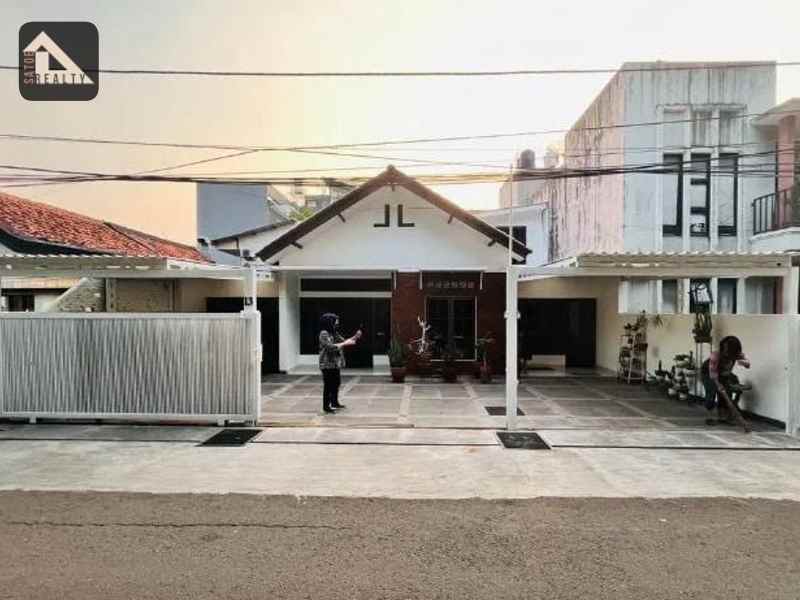 dijual rumah kebayoran baru jakarta selatan