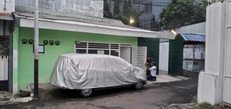 dijual rumah kebon sirih