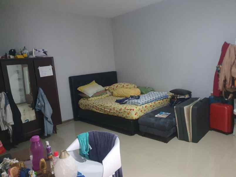 dijual rumah kebon sirih barat i kebon