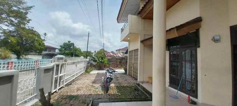 dijual rumah kel tangkerang barat